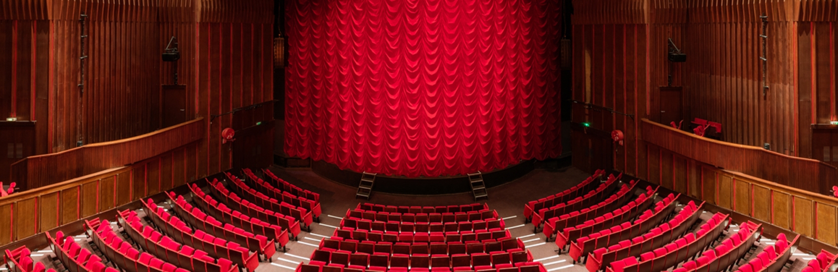 Maison de la Danse - LYON - Equipe sous la direction de